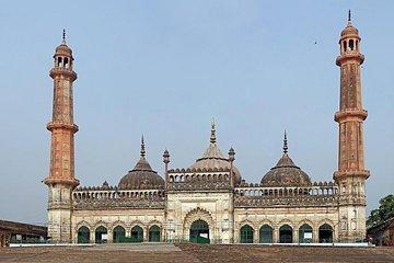 Heritage Walk With Curated Dinner In Lucknow