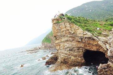 Yangmeikeng Seashore Hiking Tour in Shenzhen