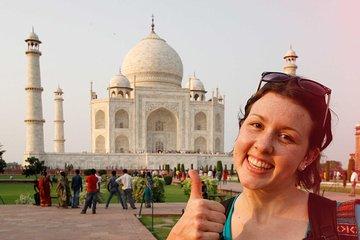 Same Day Taj Mahal Tour from Noida, Gurugram and Delhi