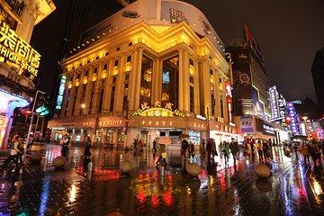 Private Shanghai Evening Street Food Walking and Cruise Tour
