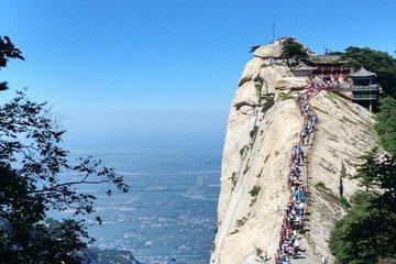 Private transfer booking to Huashan Mountain