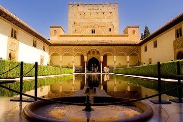 Alhambra Palace & Generalife Gardens daytrip from Roquetas, Aguadulce & Almeria