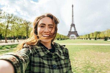 1 Day in Paris: Eiffel Tower, Cruise, City Tour, and Louvre