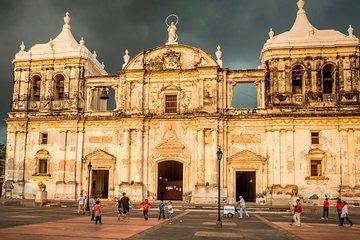 Corinto Shore Excursion: Leon Private City Walking Tour