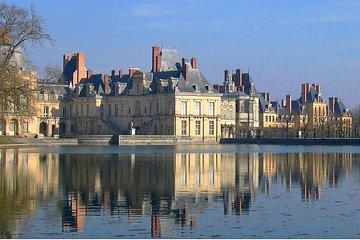 Fontainebleau and Barbizon Half Day Guided Tour from Paris by minivan