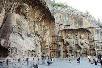 2-Day Zhengzhou Private Tour: Yellow River, Erqi Square, Shaolin Temple, Longmen Grottoes