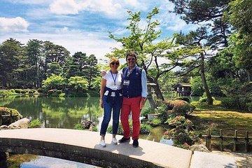 Kanazawa Highlights Tour including Kenrokuen Garden