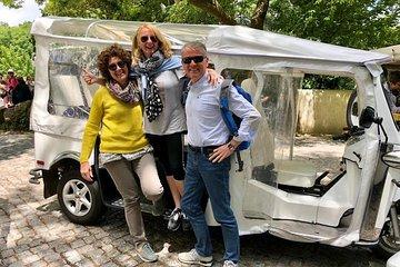 Sintra Electric Tuk Tuk Tour with Local Expert Guides 2h30