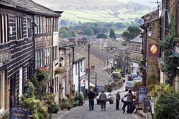 Private Tour - Haworth, Bolton Abbey and Yorkshire Dales Day Trip from Harrogate