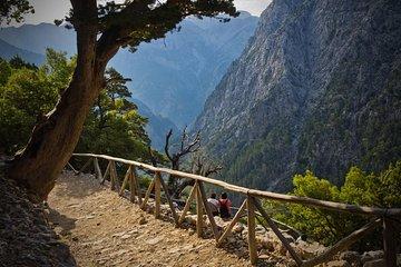 Hiking tour Samaria gorge