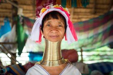 Chiang Mai to Chiang Rai White, Blue Temple & Long Neck Tribe