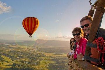 Cairns Hot Air Balloon Flight + Entry to Cairns Aquarium