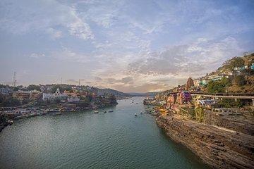 Sacred Sanctuaries: Omkareshwar & Asirgarh Fort Day Tour
