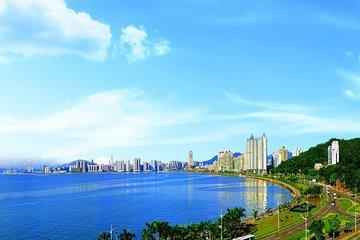 8-Hour Zhuhai Self-Guided Tour by Private Car and Driver Service