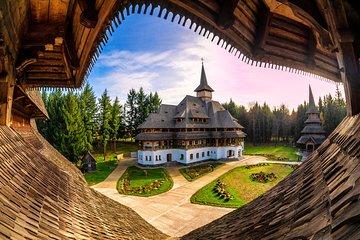 Magic Christmas tour in Maramures