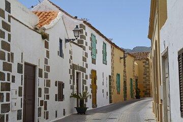 Private Aguimes and Cave Town tour from Las Palmas with tapas tasting
