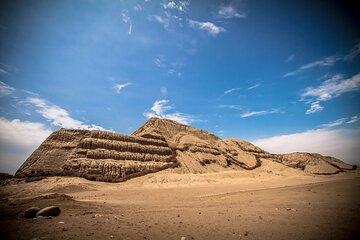 Private Tour to the Sun and Moon Temples and Huacas de Moche Museum