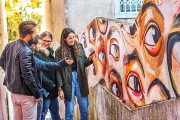 Lisbon’s Alfama & Baixa: views and outdoor art city game