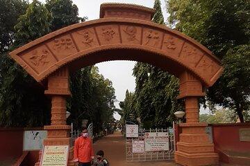 Shantiniketan Day Excursion from Kolkata by Train