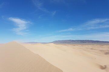 11 Days Gobi, Naiman Nuur horse trek and Arkhangay nomadic life