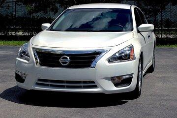 Roundtrip Private Airport Transfer Montevideo (MVD) to City