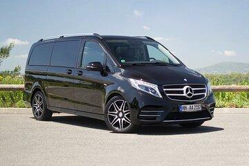 Departure Private Transfer Avignon to Avignon Airport AVN by Van