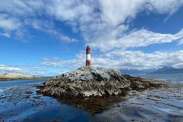 Excursion through the Beagle Channel on a Tango Yacht