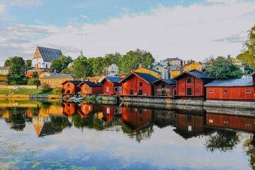 Romance in Porvoo - Walking Tour
