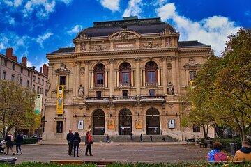 Private Transfer From Montpellier To Lyon With a 2 Hour Stop