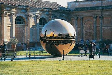 Vatican ticket: fast track entrance with host