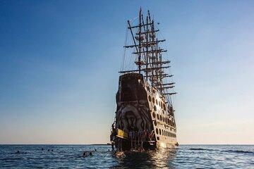 Big Pirate Boat Trip From Antalya W/Lunch & Unlimited Drinks