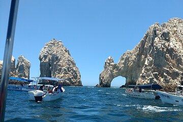 Transportation Los Cabos Airport to Cabo San Lucas City.