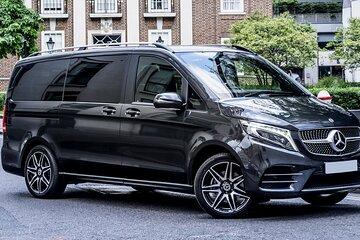 Arrival Transfer: Airport HEL to Helsinki by Luxury Van