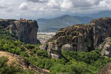 Amazing Morning Meteora Monasteries Tour