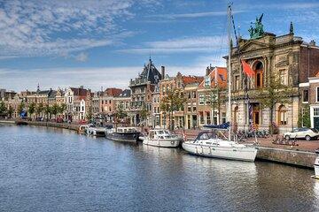 Haarlem: City Walk with Audio Guide in 7 Languages on your Phone