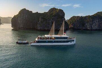 Jade Sails Luxury Day Tour in Halong and Lan Ha Bay