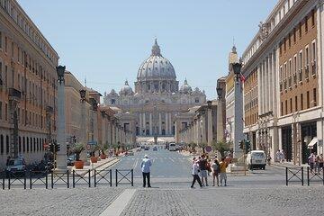 Rome: Express VIP Sistine Chapel and Colosseum Tour & Pickup