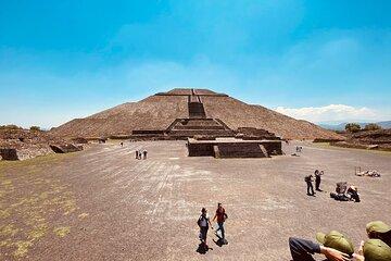 Teotihuacan and Basilica with Tickets and Food Included