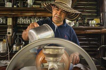 Private Tour in an Authentic, Ecological Local Coffee Finca.