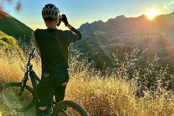 Hidden Grotto Waterfall eMTB & Hiking Adventure Malibu (Beginner)