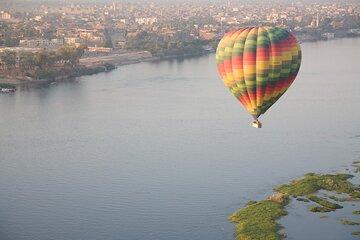 Private Day Tour from Hurghada to Luxor with Hot Air Balloon