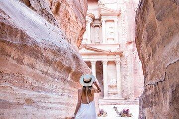 2 Days Petra Wadi Rum Madaba Mount Nebo Dead Sea Privet Tour