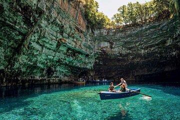 Spanish Shorex to Melissani & St. Gerasimos from Argostoli Port