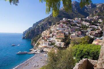 Private direct transfer from Matera to Amalfi with a local driver