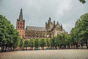 Den Bosch: City Walk Audio Guide in 7 Languages on your Phone