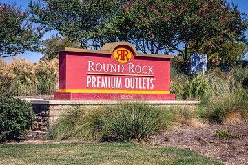 Private Shopping Tour from Austin to Round Rock Premium Outlets