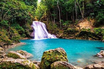 Blue Hole and Dunn's River Falls Tour from MontegoBay or Falmouth