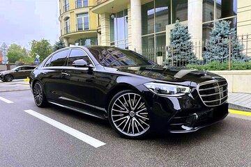 Private Transfer Stuttgart Airport STR to Stuttgart by Luxury Car