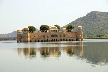 From Delhi: Luxury 5-day Golden Triangle Tour