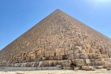 Private Tour Pyramids of Giza Memphis and Saqqara